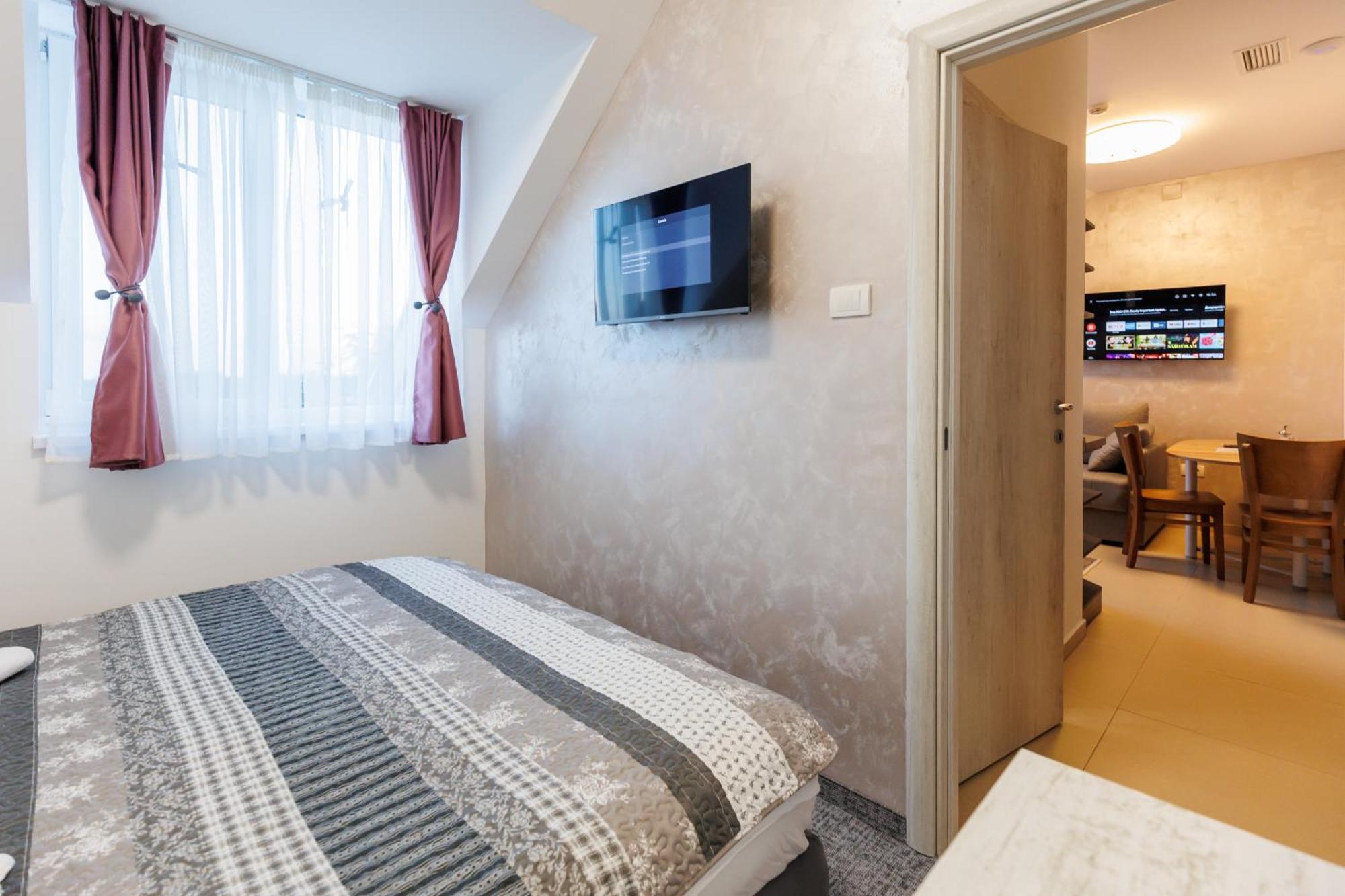 Hotel Navigator Palić Exterior foto