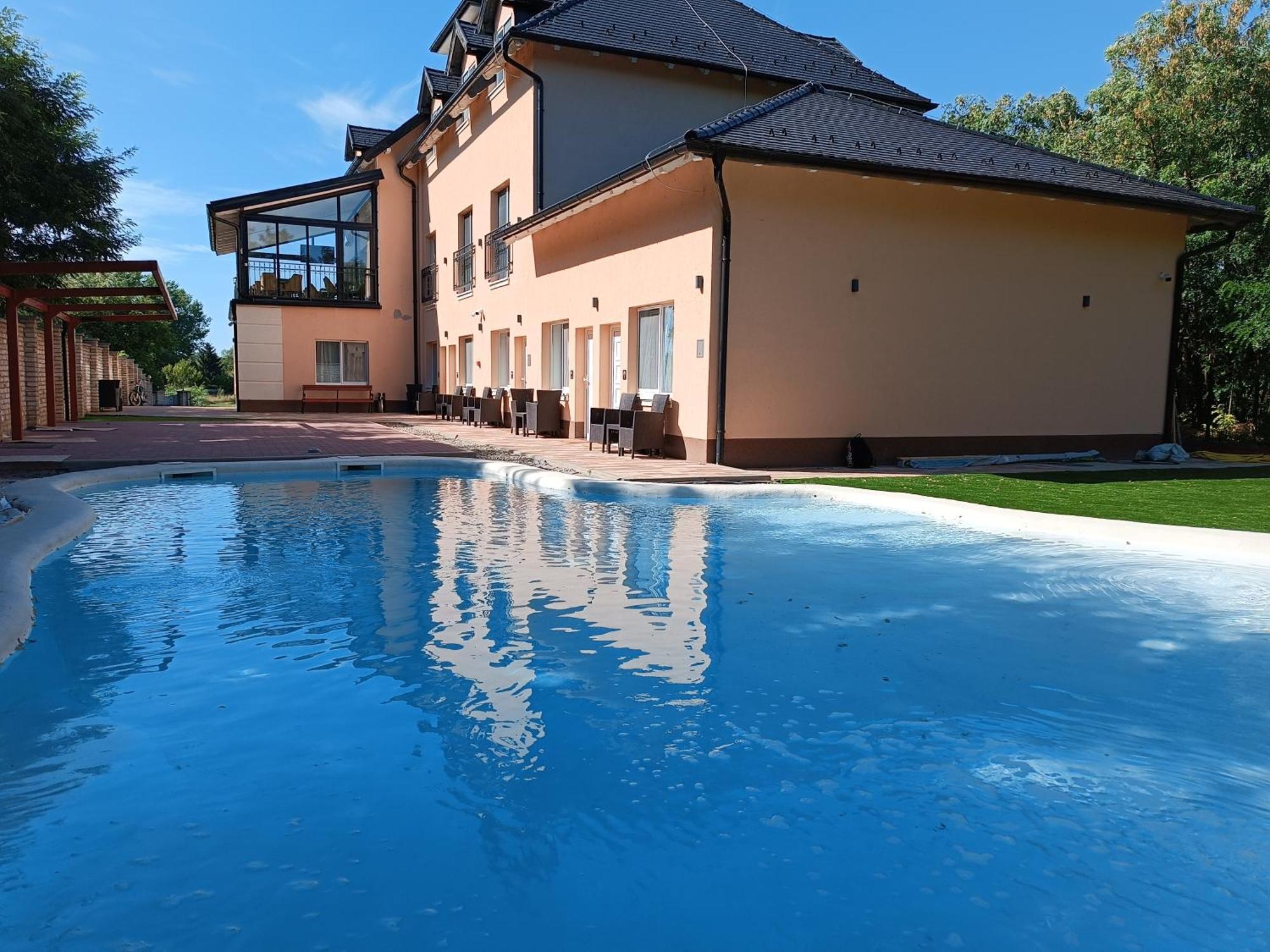 Hotel Navigator Palić Exterior foto
