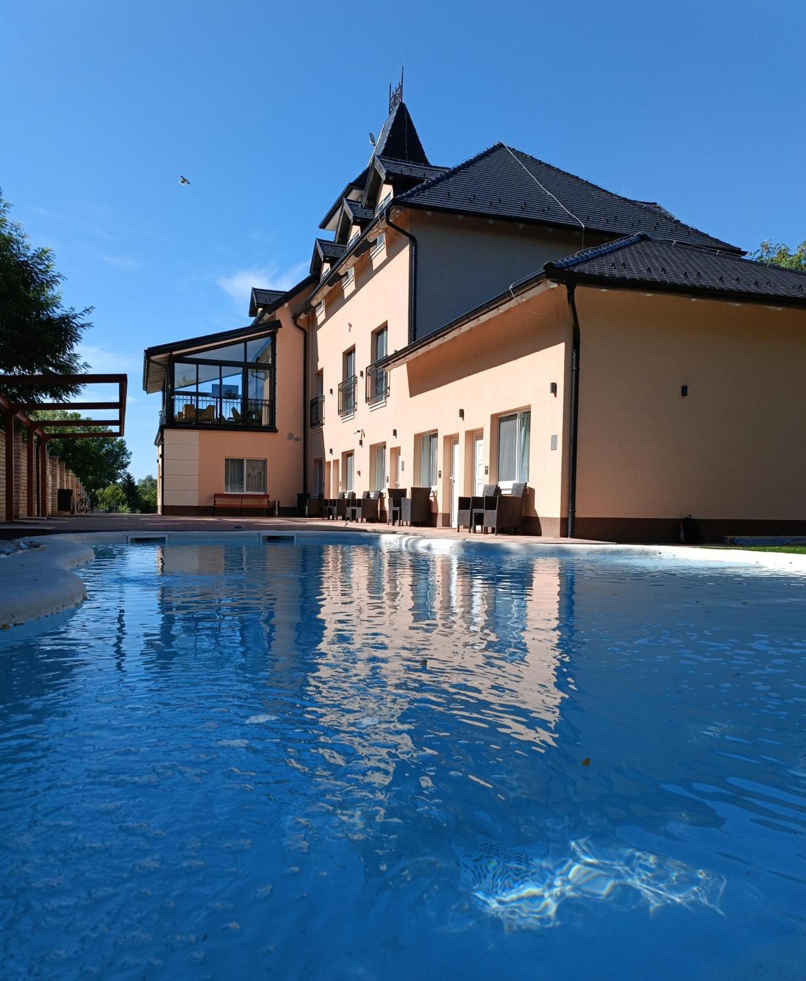 Hotel Navigator Palić Exterior foto